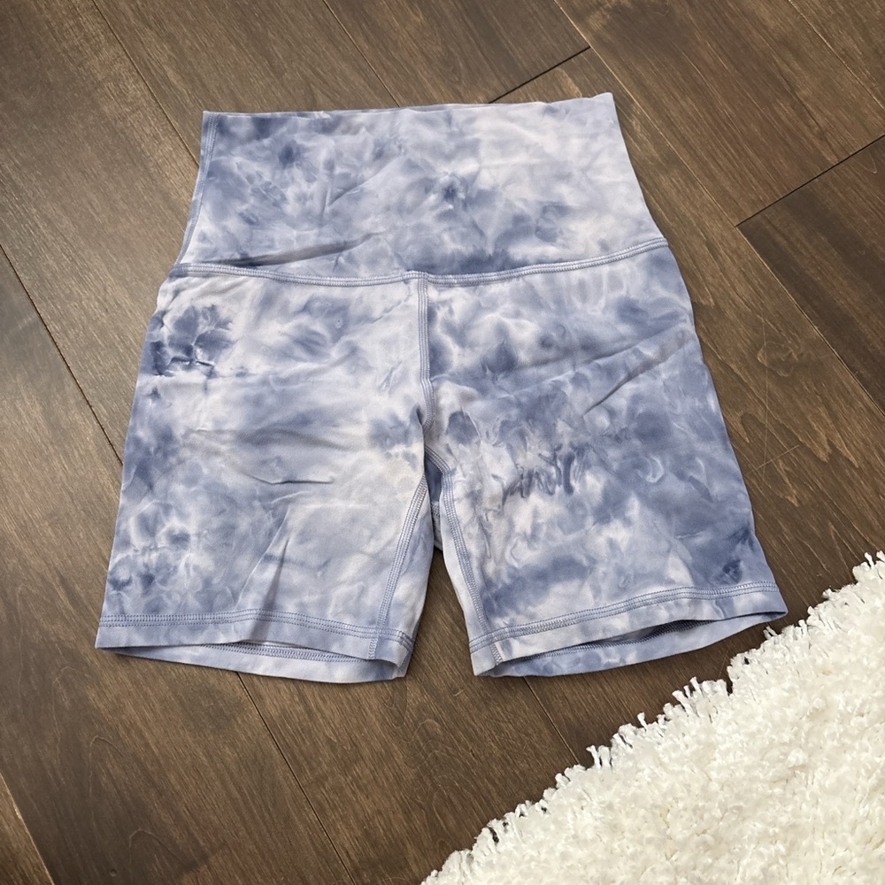 Lululemon Align 6” Short